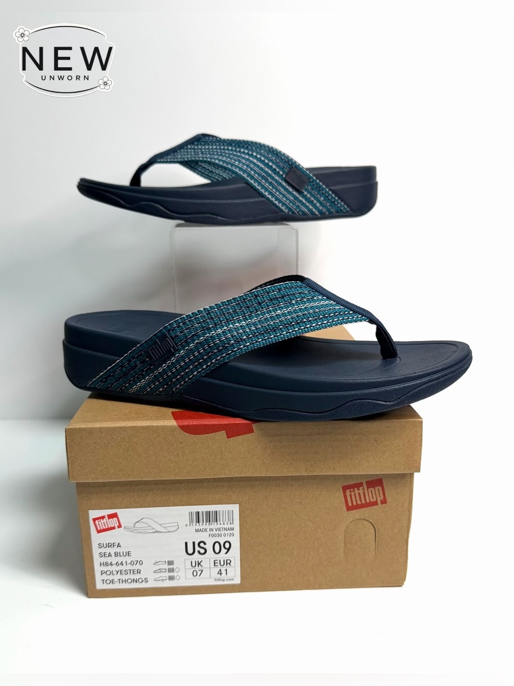 NEW Fitflop Surfa Sea Blue flip-flop Size 9M in Original Box.